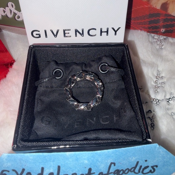 Givenchy G Chain Ring - Picture 3 of 3